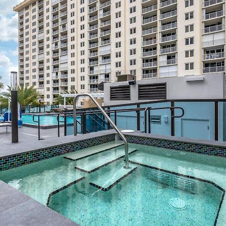 Cambria Hotel Fort Lauderdale Beach Екстер'єр фото
